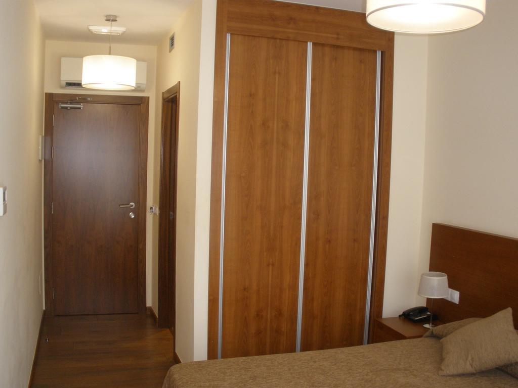 Pension Residencial Platas オ・ペドロウソ エクステリア 写真