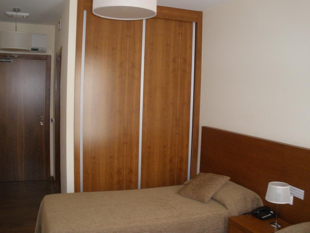 Pension Residencial Platas オ・ペドロウソ エクステリア 写真